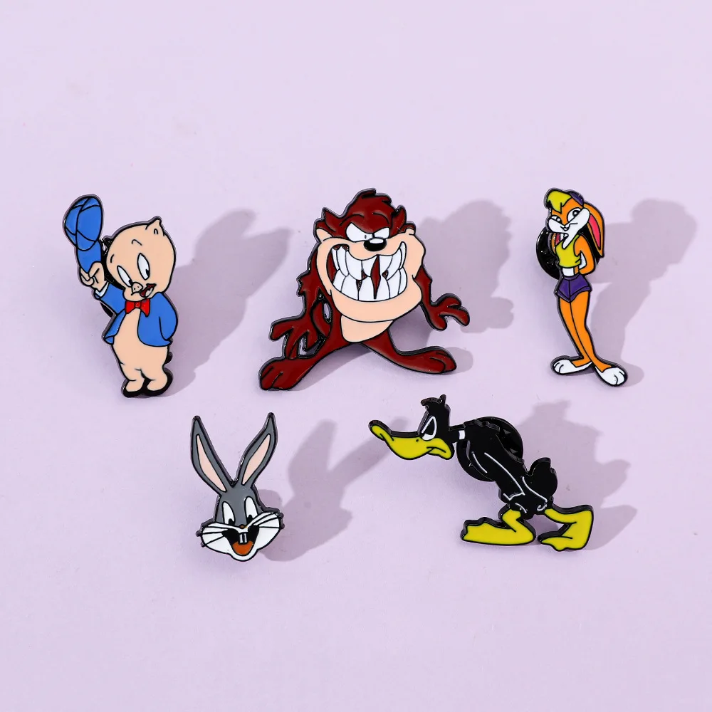 Zestaw przypinek z króliczkami – Tuxedo Lapel Pin recenzja i cena